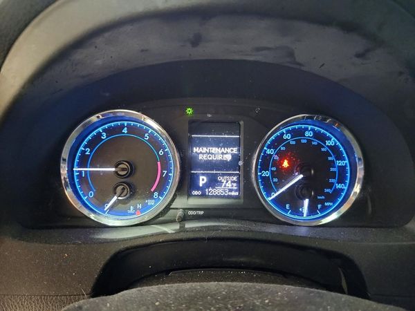 2018 TOYOTA COROLLA