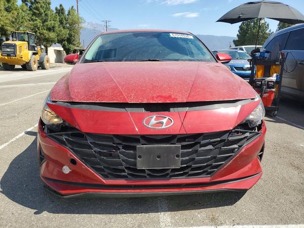 2022 HYUNDAI ELANTRA