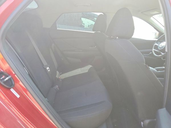 2022 HYUNDAI ELANTRA