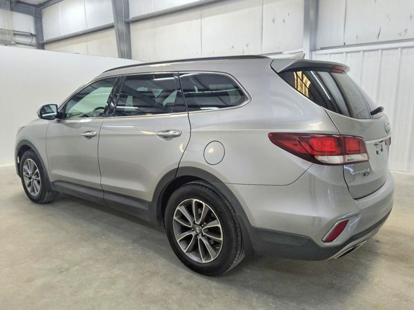 2019 HYUNDAI SANTA FE XL SE Base