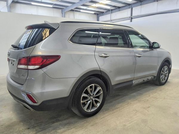 2019 HYUNDAI SANTA FE XL SE Base