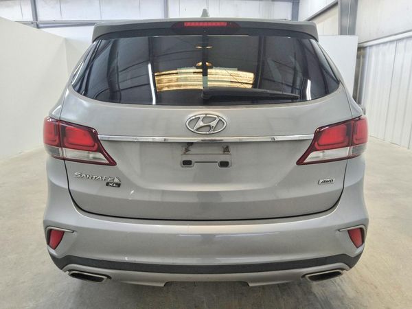 2019 HYUNDAI SANTA FE XL SE Base
