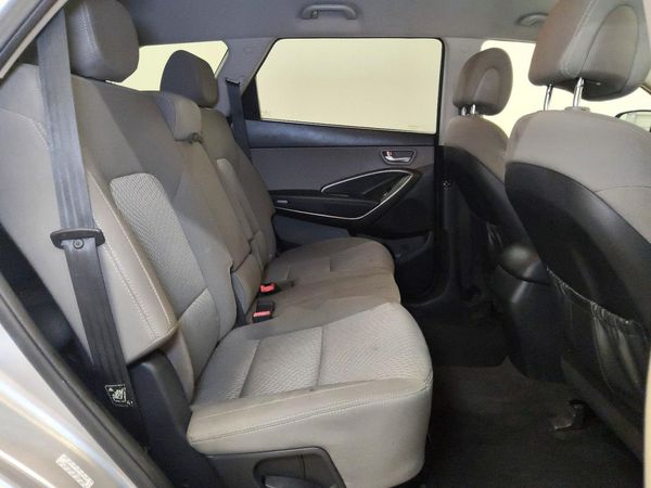 2019 HYUNDAI SANTA FE XL SE Base