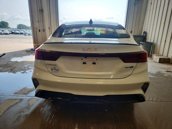 2024 KIA FORTE GT Line