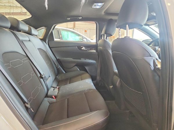2024 KIA FORTE GT Line