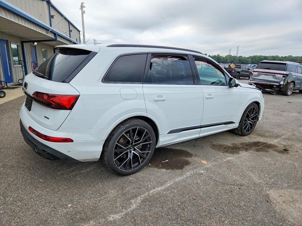 2023 AUDI Q7 quattro Prestige