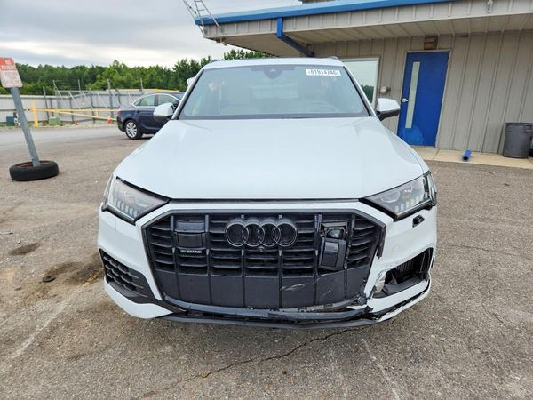 2023 AUDI Q7 quattro Prestige