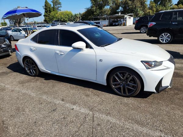 2017 LEXUS IS