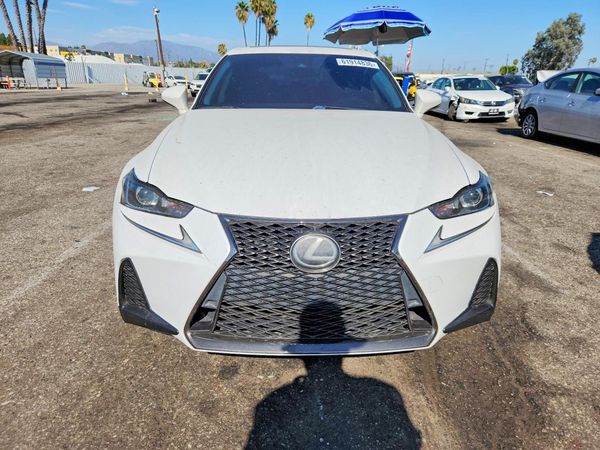2017 LEXUS IS