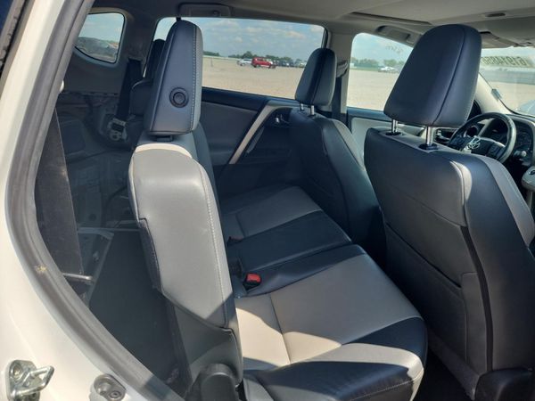 2015 TOYOTA RAV4 Limited (G Grade)