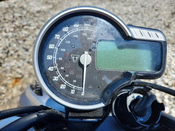 2025 TRIUMPH MOTORCYCLE SPEED