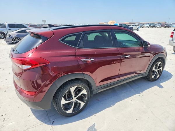 2016 HYUNDAI TUCSON