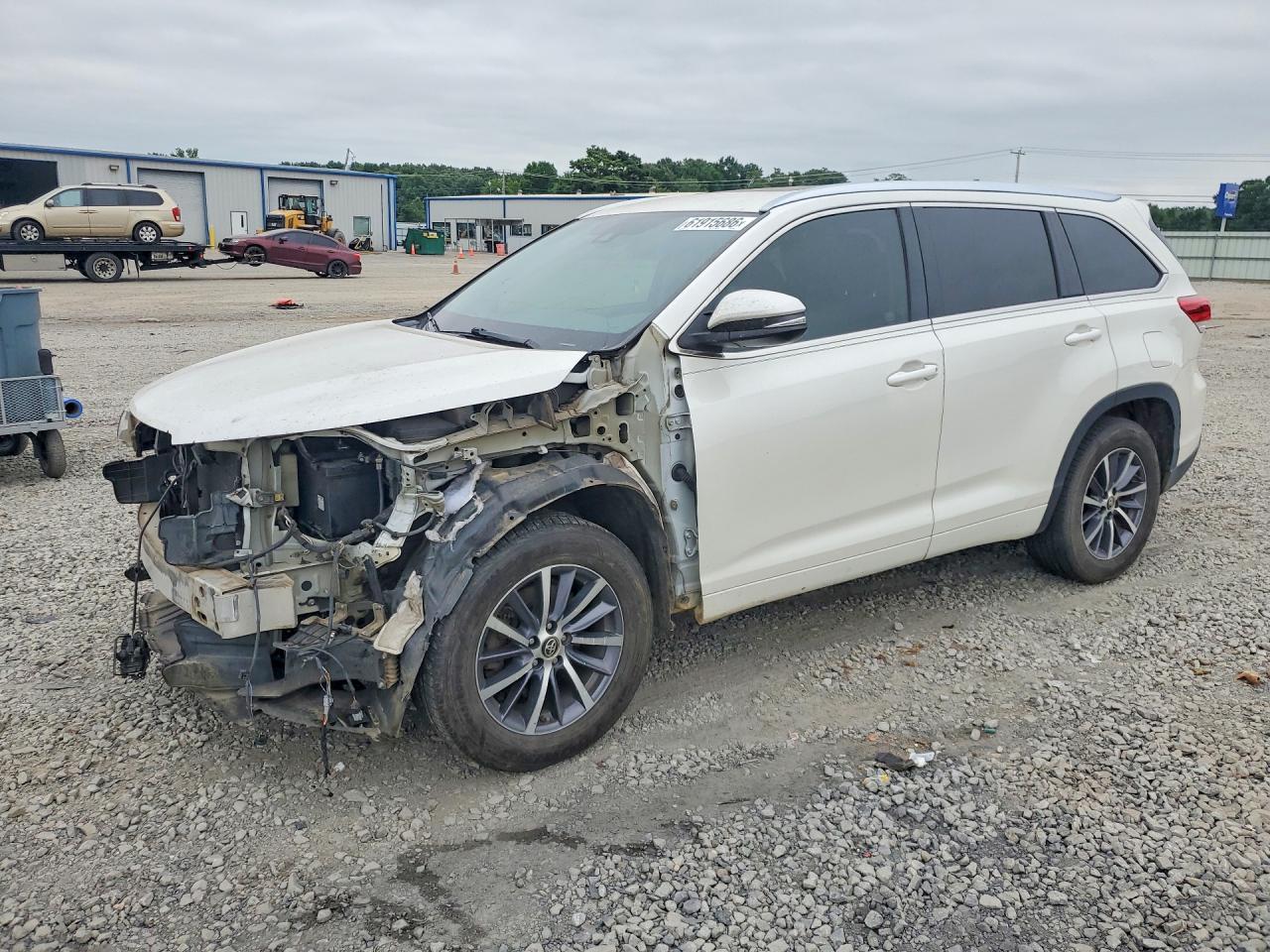 2017 TOYOTA HIGHLANDER SE/XLE