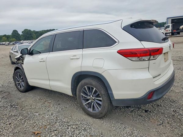 2017 TOYOTA HIGHLANDER SE/XLE