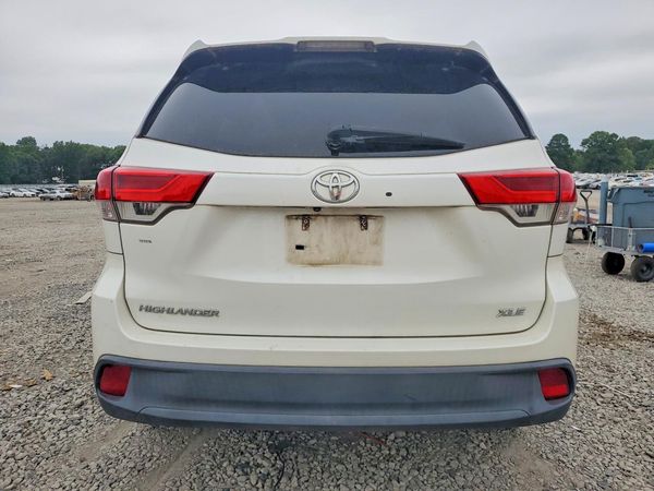 2017 TOYOTA HIGHLANDER SE/XLE
