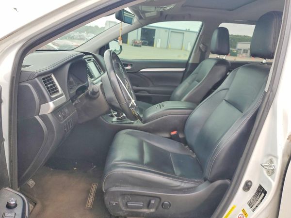 2017 TOYOTA HIGHLANDER SE/XLE