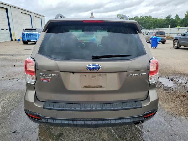 2018 SUBARU FORESTER