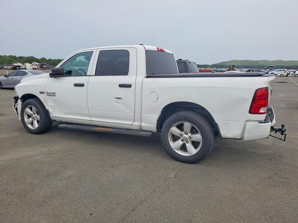 2015 RAM 1500 ST
