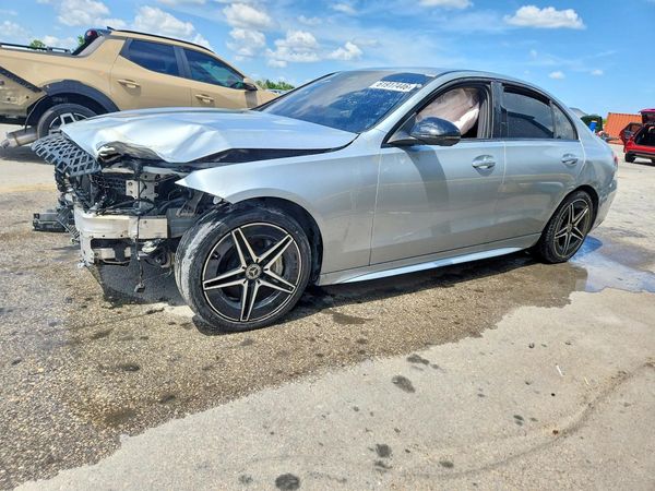 2023 MERCEDES-BENZ C-CLASS C300 — Front 3/4