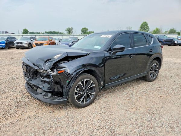 2022 MAZDA CX-5 Premium Package