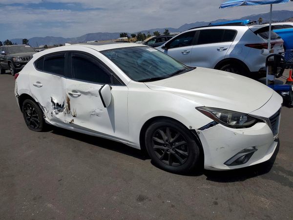 2015 MAZDA 3