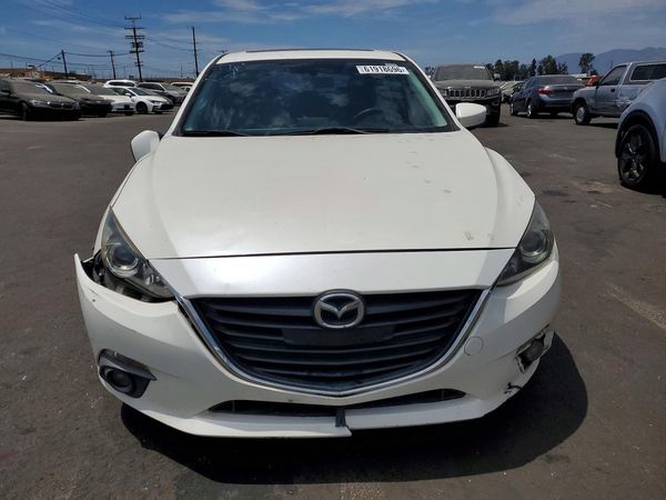 2015 MAZDA 3
