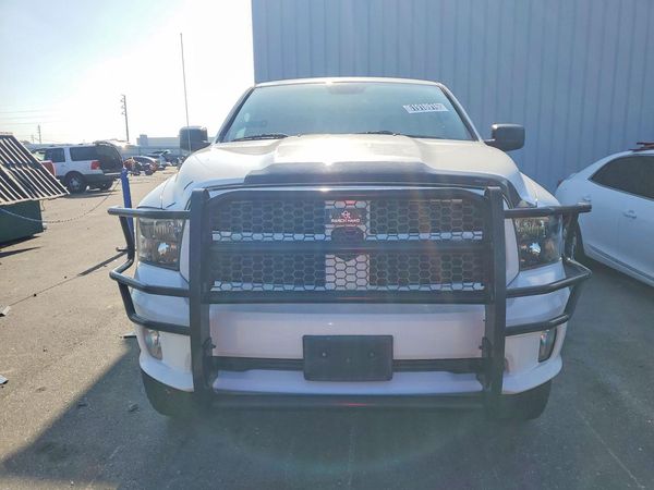 2018 RAM 1500 ST