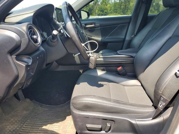 2021 LEXUS IS 300 Comfort