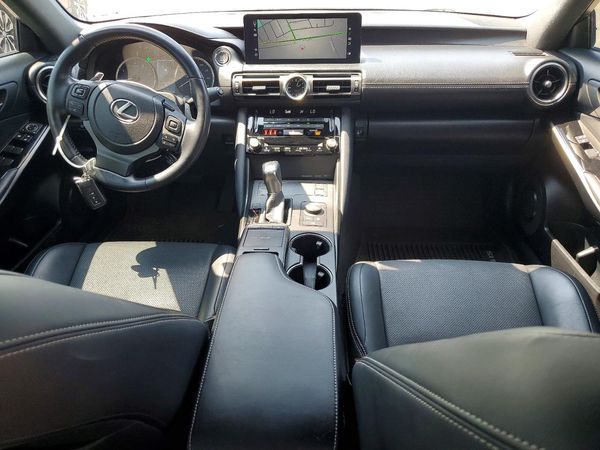 2021 LEXUS IS 300 Comfort