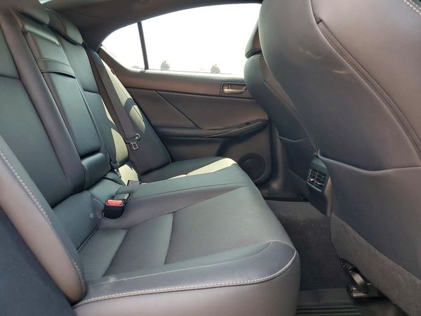 2021 LEXUS IS 300 Comfort