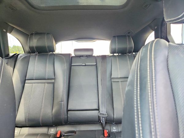 2019 LAND ROVER RANGE ROVER VELAR R-Dynamic SE