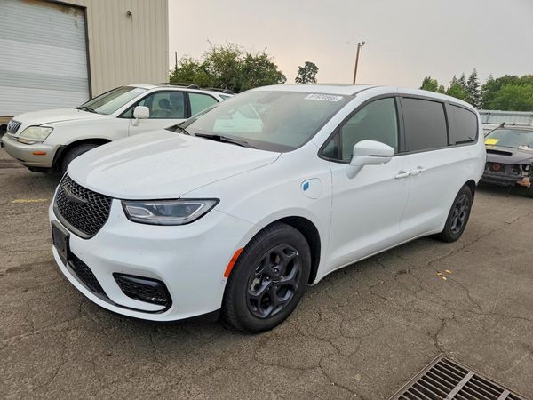2022 CHRYSLER PACIFICA Limited