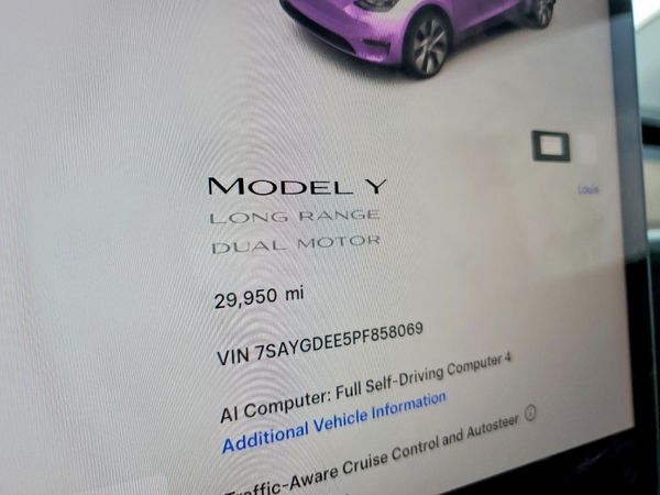 2023 TESLA MODEL Y