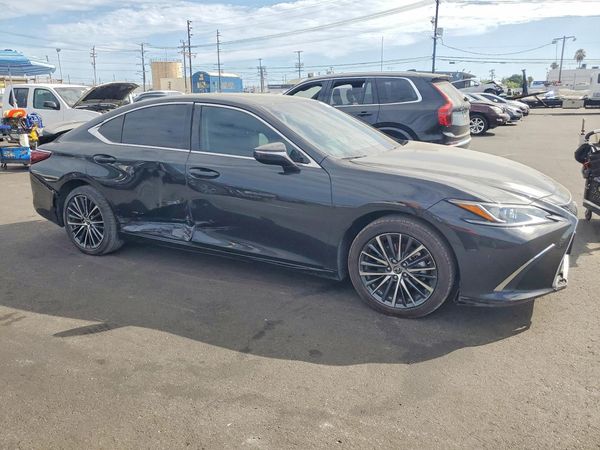 2023 LEXUS ES 300H