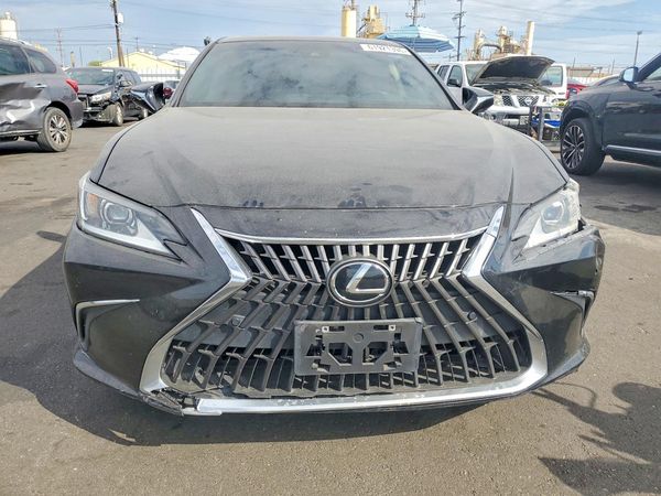 2023 LEXUS ES 300H