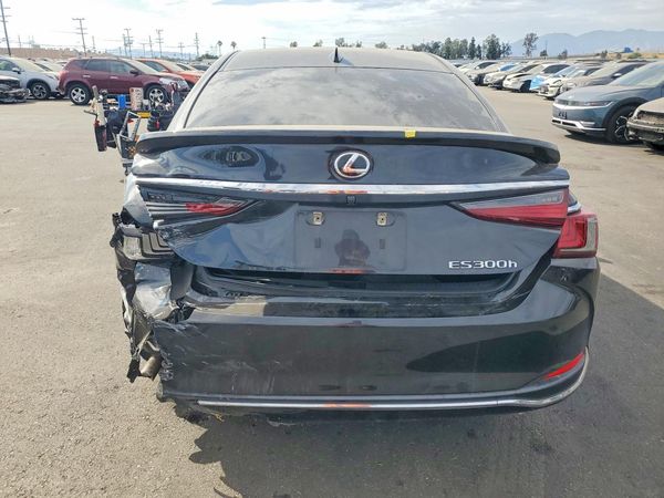 2023 LEXUS ES 300H