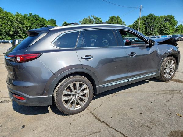 2018 MAZDA CX-9 Signature