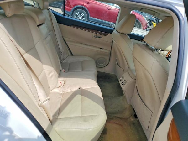 2013 LEXUS ES 300h