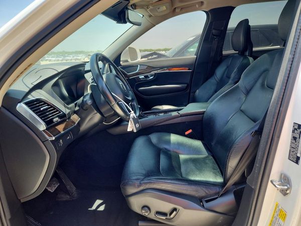 2016 VOLVO XC90 SV42 Momentum