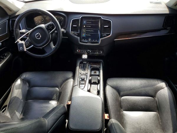 2016 VOLVO XC90 SV42 Momentum
