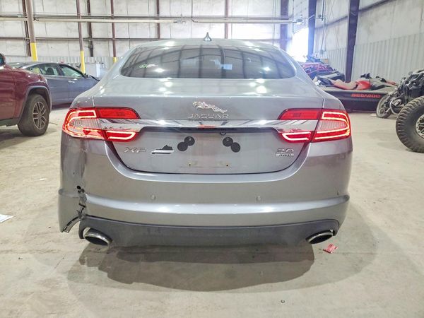 2014 JAGUAR XF