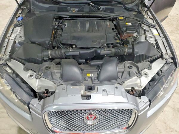 2014 JAGUAR XF