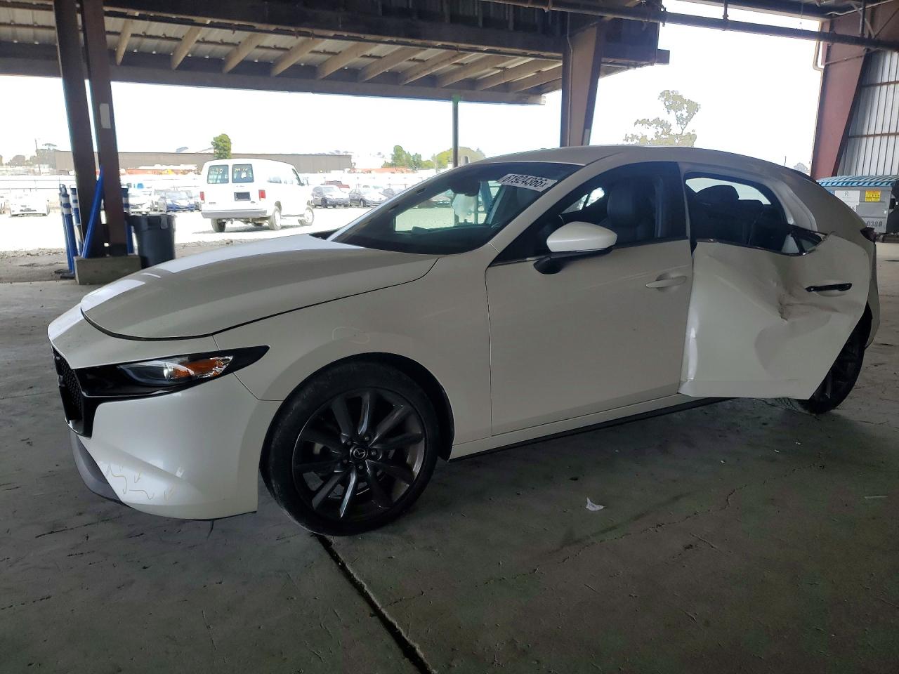 2021 MAZDA 3