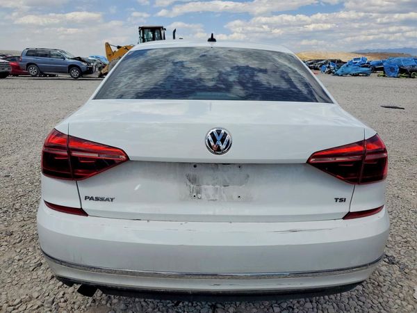2019 VOLKSWAGEN PASSAT Wolfsburg — DIRR