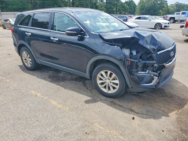 2017 KIA SORENTO L, LX