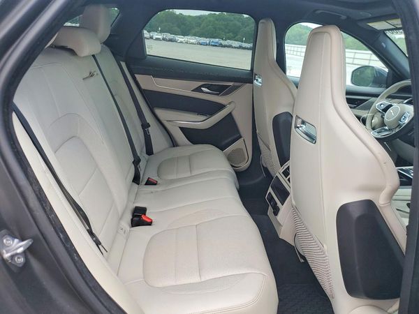 2024 JAGUAR F-PACE P400 R-Dynamic S