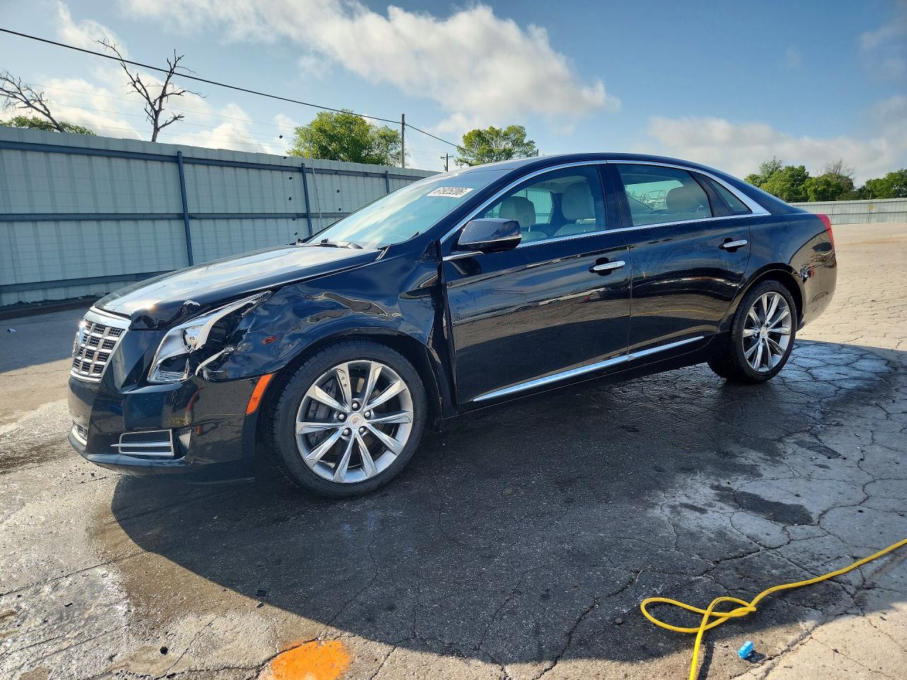 2013 CADILLAC XTS Luxury