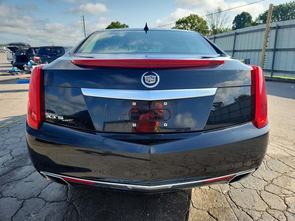 2013 CADILLAC XTS Luxury