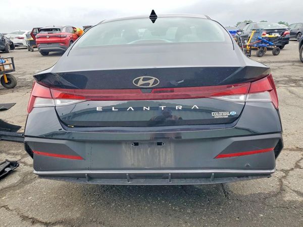 2024 HYUNDAI ELANTRA