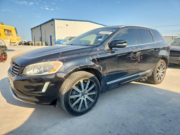 2015 VOLVO XC60